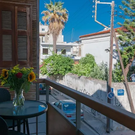 Elena's Sweet In Downtown Chania شقة *